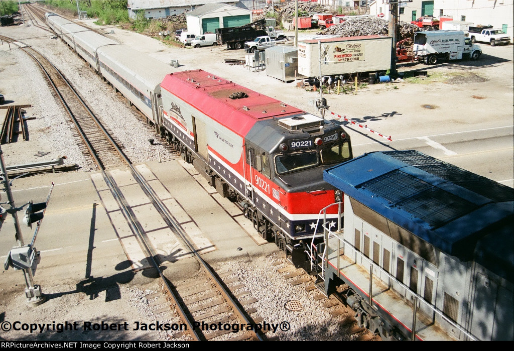 Sequence shot #3--Amtrak 517 leads Hiawatha